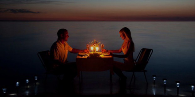 13 very romantic dinner date ideas for two