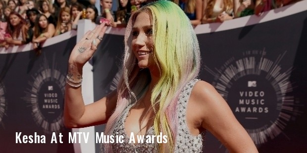 2014 mtv video music awards red carpet 1  1 