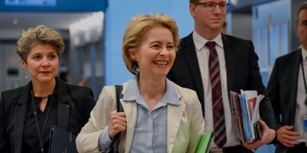  Ursula Gertrud von der Leyen   