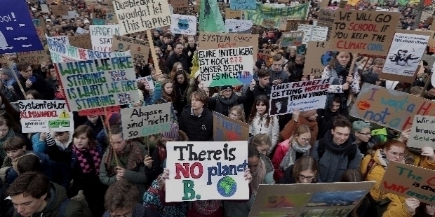 CHILDREN RISE FOR CLIMATE CHANGE