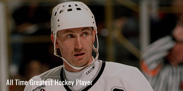 all time greatest hockey player
