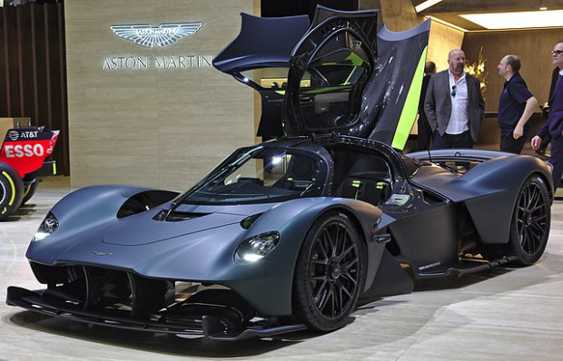 aston martin valkyrie