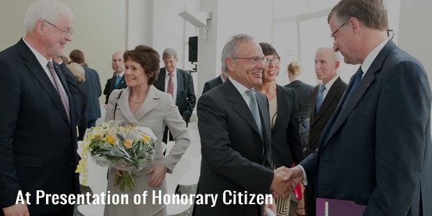 at presentation of honorary citizen