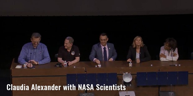 claudia alexander with nasa scientists