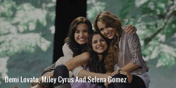 demi lovato, miley cyrus and selena gomez