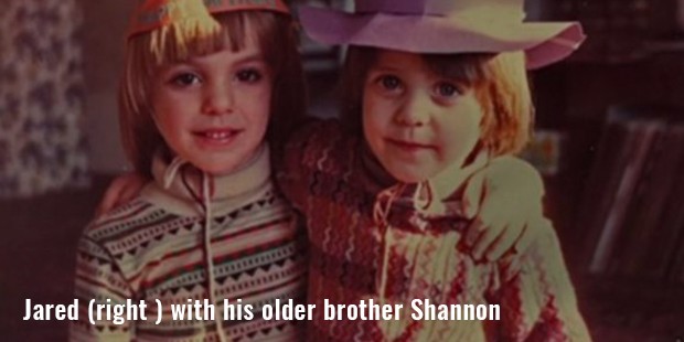 jared  right   with his older brother shannon