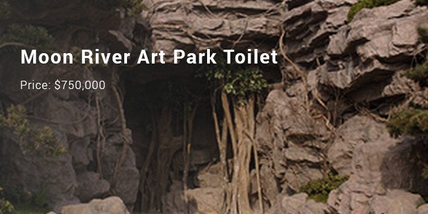 moon river art park toilet