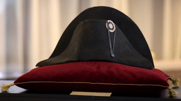 napoleon bonaparte s hat