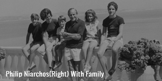 philip niarchos right  with family