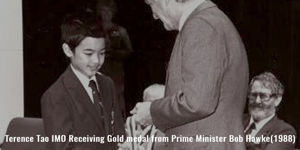 terence tao imo receiving gold medal from prime minister bob hawke 1988 