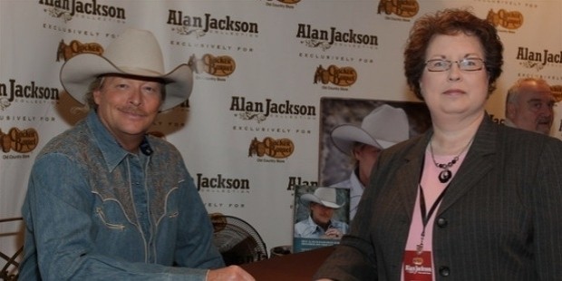 alan jackson at cracker barrel to promote the alan jack