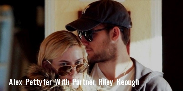 alex pettyfer and riley keough