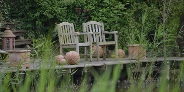 attractive furniture out of wooden containers