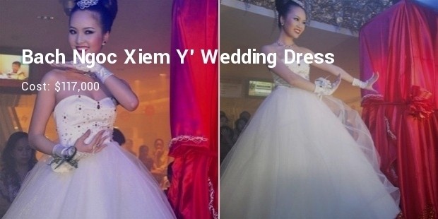 bach ngoc xiem y wedding dress