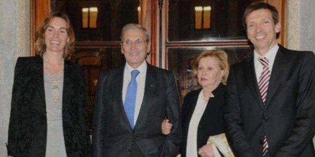 belmiro de azevedo with his wife, margaret, the eldest son and his wife