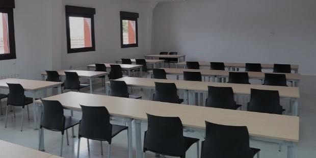 classroom 1008856