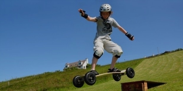 mountain boarding