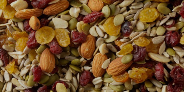 nut trail mix