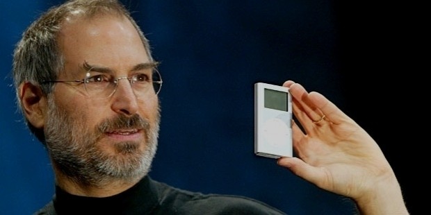 steve jobs with ipod