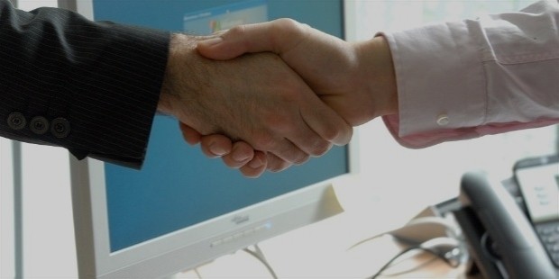 the dynamics of handshake