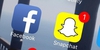Facebook vs Snapchat : The Battle of Social Networking Giants