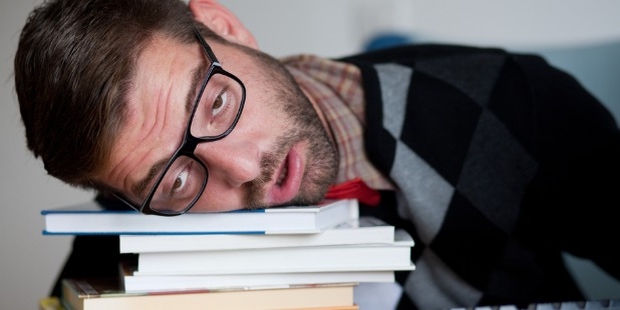 7 Tips of Productively Getting Rid of Boredom at Work 