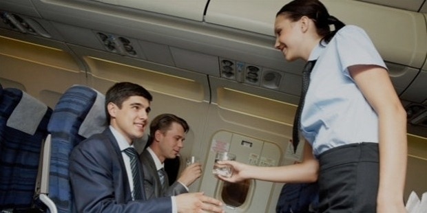 7 Free Things You Should Ask For on Your Next Flight