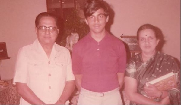Anand With his Parents k.Viswanathan and Susheela