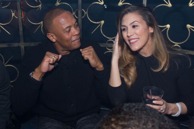 Dr Dre and his Wife Nicole in Hawaii