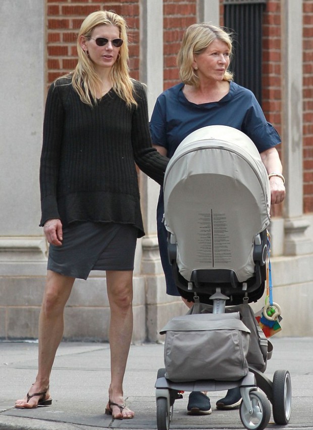 Martha Stewart with her daughter and her grand daughter