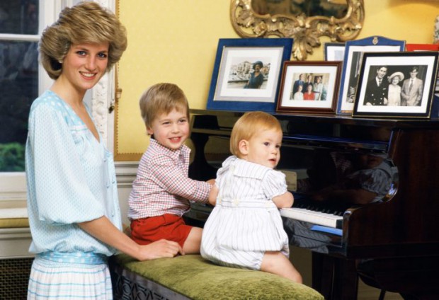 Princess Diana with her children William and Harry
