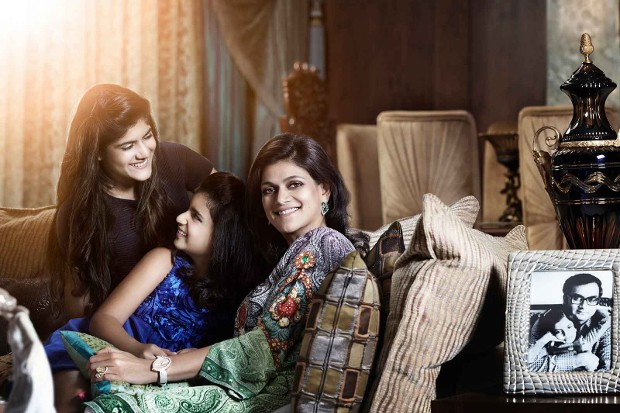 Neerja Birla With Her Daughters Ananyashree and Advaitesha