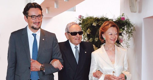 Ferrero owner Michele Ferrero (centre) with his wife, Maria Franca, and son Giovanni Ferrero