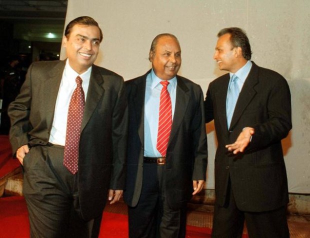 Mukesh with His Father Dhirubhai Ambani and Brother Anil Ambani