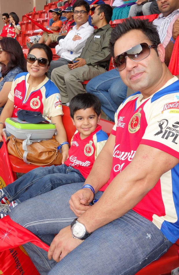 Virat's Brother Vikash and His Family