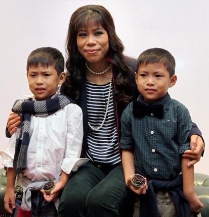 Mary Kom with her twin sons Rechungvar and Khupneivar 