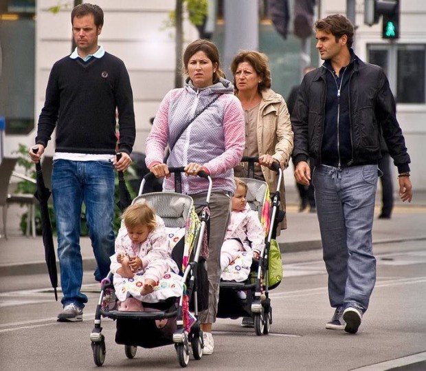 Federer with his family