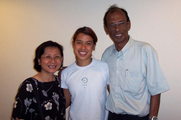 Nicol Ann David parents