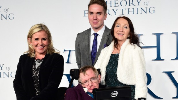 Stephen Hawking with his family attended 'The Theory of Everything' premiere