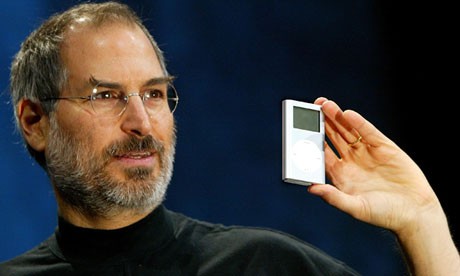 Steve Jobs with Ipod