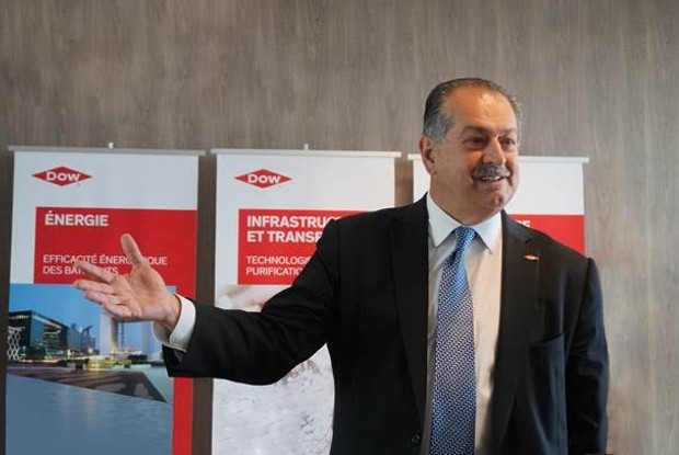  Dow CEO Andrew Liveris with Dow France employees, 2015