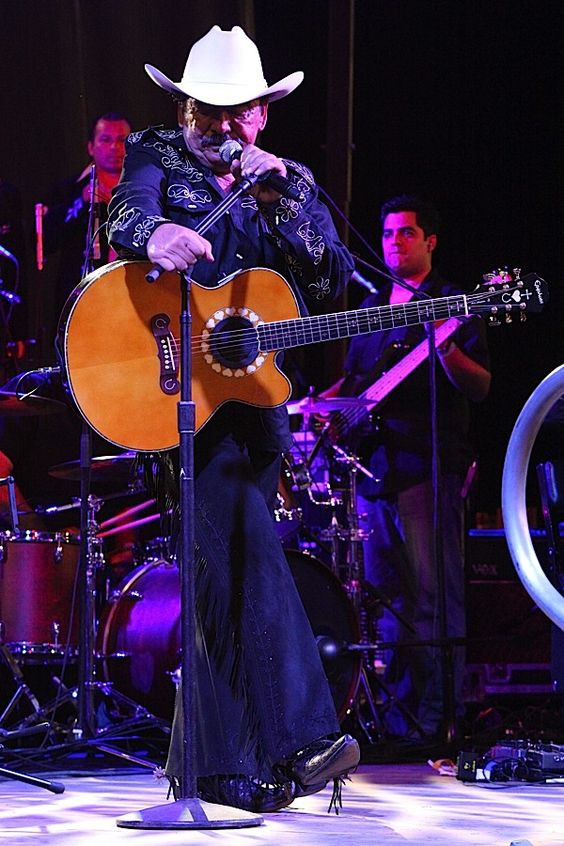 Joan Sebastian performing in Texas