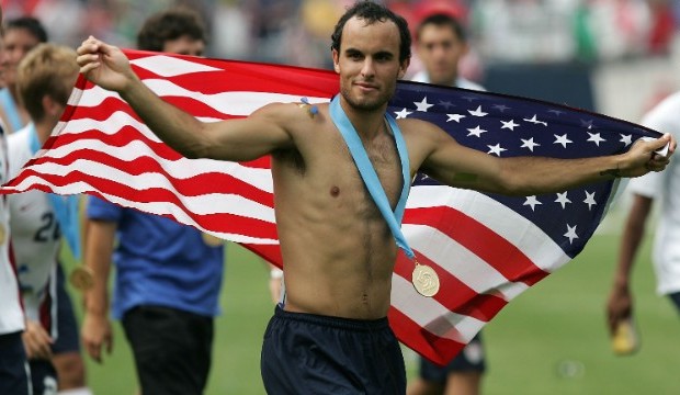 Landon celebrates after winning CONCACAF Gold Cup tournament in 2007