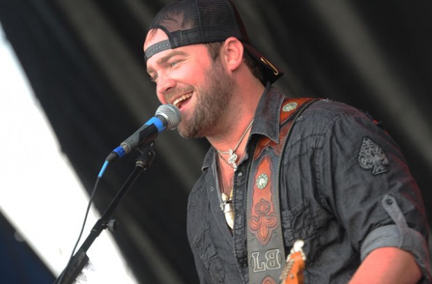 Lee Brice On Stage Perfomance