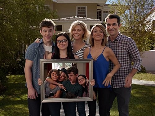 Ty Burrell, Sarah Hyland, Ariel Winter And Nolan Gould In Modern Family
