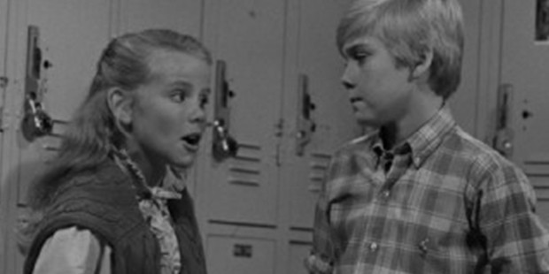 Amanda Peterson with Rick Schroder in an episode of Silver Spoons