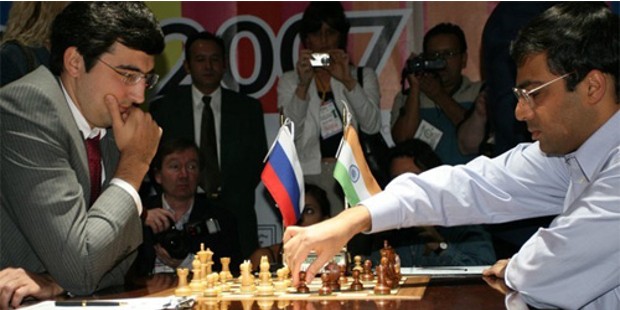 Viswanathan Anand Playing Chess With Vladimir Borisovich Kramnik