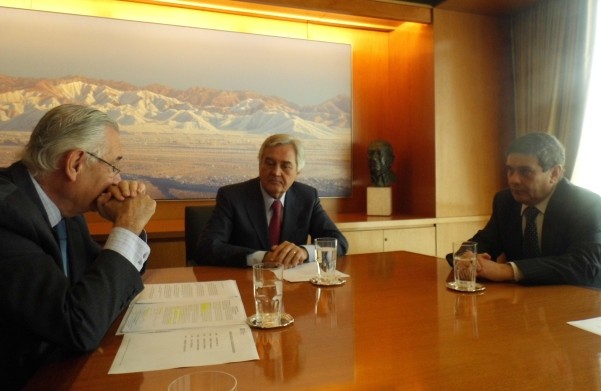 Roberto Angelini Rossi in a meeting