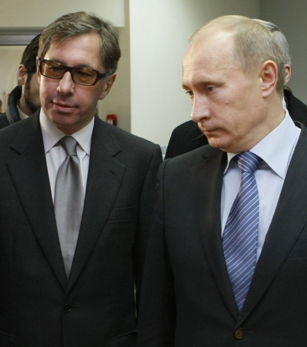 Pyotr Aven and Vladimir Putin