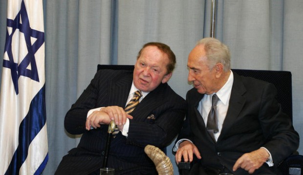 Shimon Peres with Sheldon Adelson